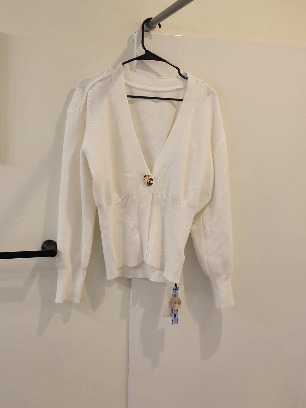 Cider Cream V-Neck Single Button Cardigan